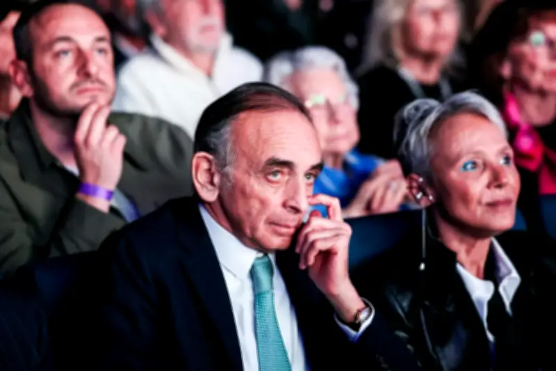 Versailles : Reconquête oublie le nom de la ville sur ses bulletins de campagne