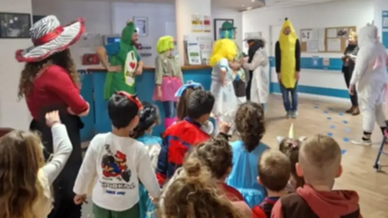 Villeneuve-lès-Béziers : les jeunes dynamisent la vie locale avec activités et intergénérationnel