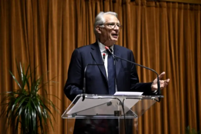 Villepin prépare 2027 à la Sorbonne : un discours-candidat sans annonce officielle
