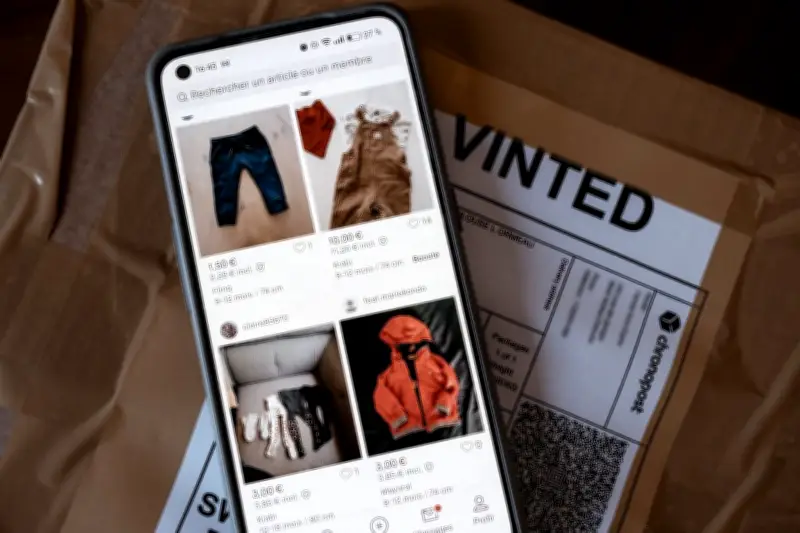 Vinted ciblé par des arnaques aux remboursements amplifiées par l'intelligence artificielle