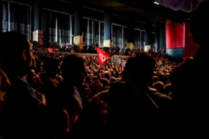 Violence politique et antisémitisme : la jeunesse radicalisée de La France Insoumise