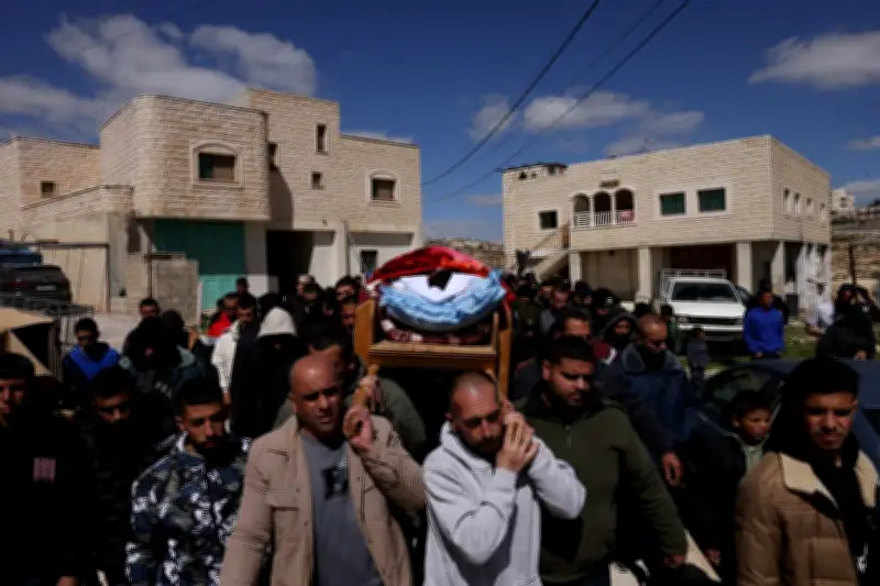 Violences en Cisjordanie : Funérailles après des attaques attribuées à des colons israéliens