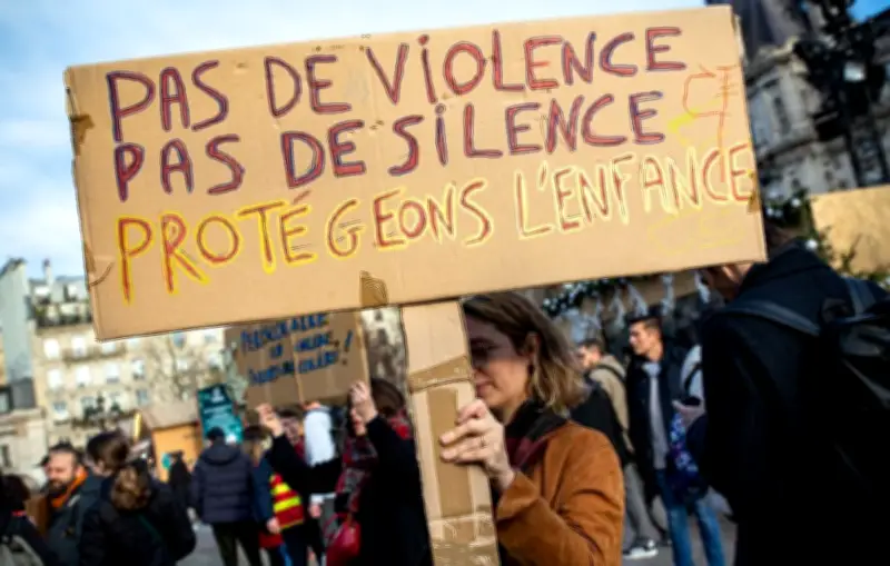 Violences sexuelles dans le périscolaire : des parents brisent l'omerta à Paris