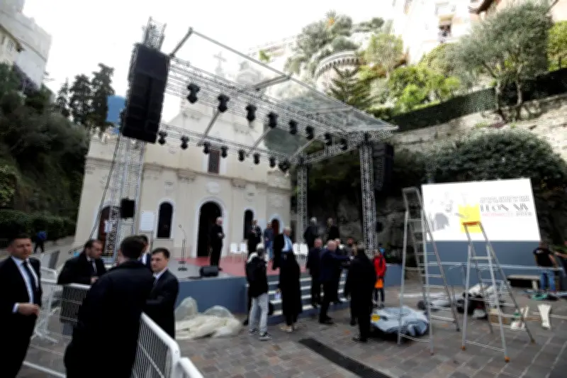 Visite du Pape Léon XIV à Monaco : Transports en Commun Obligatoires pour une Ferveur Populaire