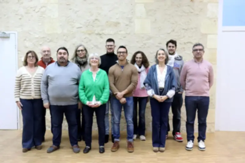 Viviane Martin présente sa liste paritaire pour les municipales de Saint-Laurent-des-Combes