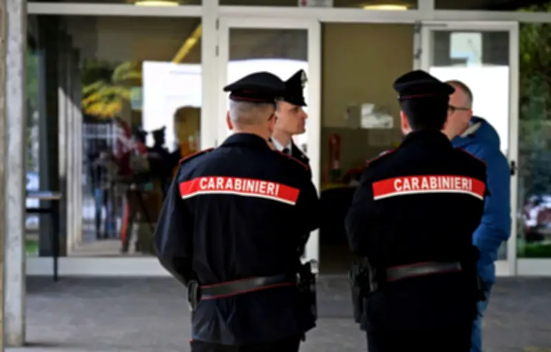 Vol audacieux de chefs-d'œuvre impressionnistes près de Parme en Italie