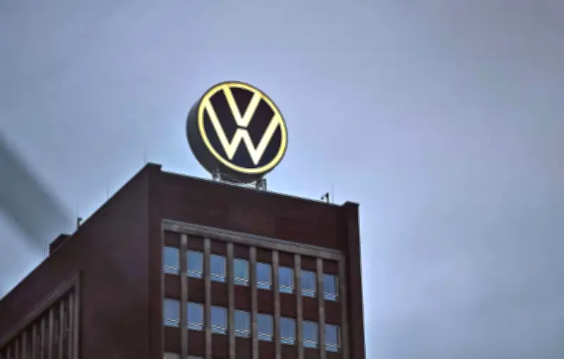Volkswagen annonce 50.000 suppressions d'emplois en Allemagne d'ici 2030