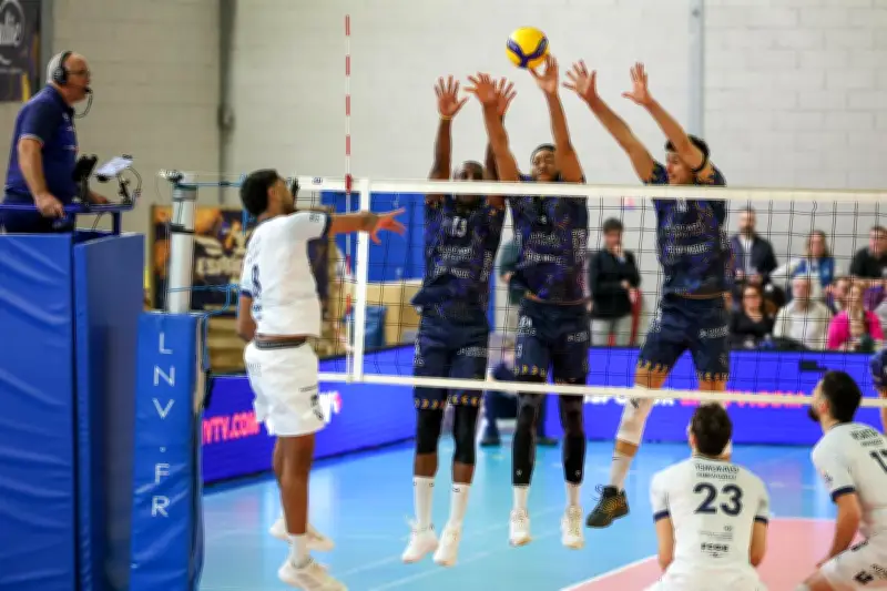 Volley : Derby explosif Royan - Saint-Jean-d'Illac pour l'accession en Ligue A