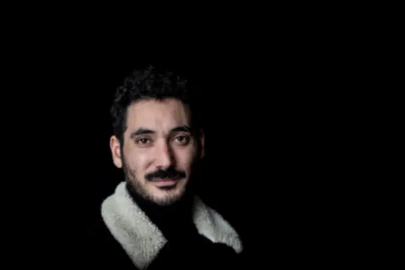 Yacine Sif El Islam présente son triptyque intime au Théâtre national de Bordeaux