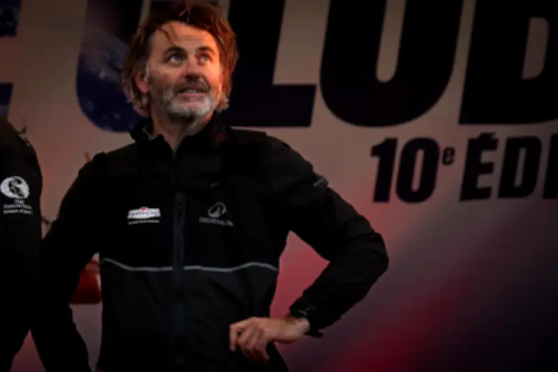 Yannick Bestaven publie un livre engagé sur l'océan et le développement durable