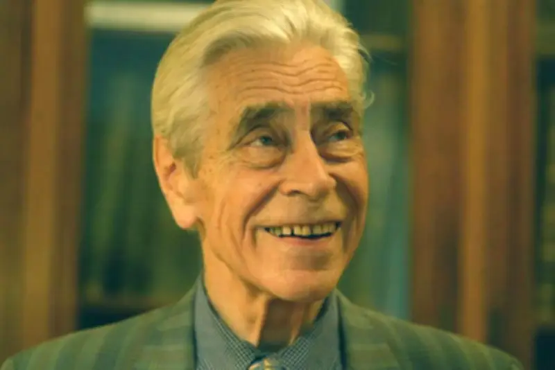 Yves Guéna : retour en images sur la carrière d'un grand homme d'État français