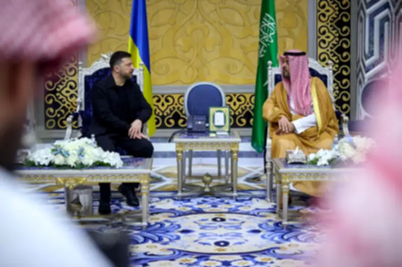 Zelensky en Arabie Saoudite pour des accords stratégiques sur les drones et la sécurité