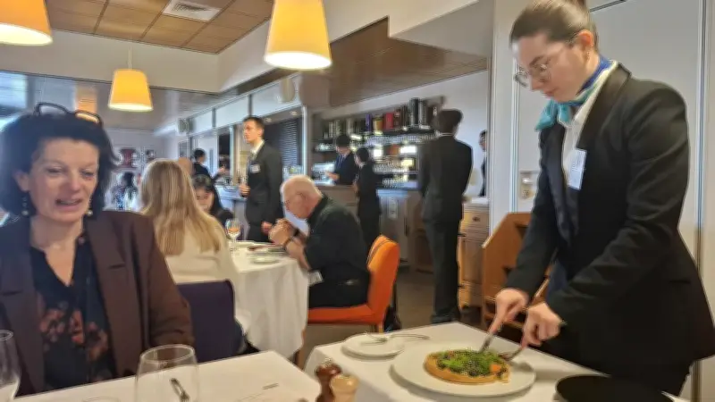 Zoé Brissaud passe son BTS blanc en hôtellerie-restauration à Boulazac