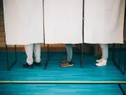 Accords à gauche pour les municipales : stratégies et enjeux pour 2026