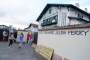 Anglet : Mobilisation des parents contre la fermeture de classes à l'école Jules-Ferry