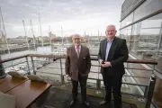 Bernard Cazeneuve soutient Olivier Falorni pour la mairie de La Rochelle