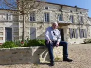 Bernard Goursaud, maire de Brie-sous-Matha, vise un neuvième mandat à 79 ans