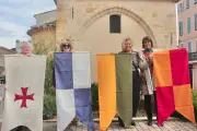 Biot : quatre couturières bénévoles habillent le village pour la fête des Templiers