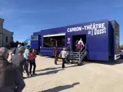 Biscarrosse accueille « La Traversée merveilleuse » du Camion-Théâtre de l'Ouest