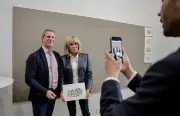 Brigitte Macron inaugure le campus bordelais de l'Institut Live pour la réinsertion professionnelle