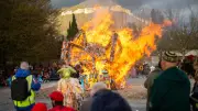Carnaval de Millau 2026 : l'IAraignée, mascotte des réseaux sociaux, brûlée en musique