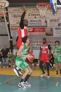 Castelnau BC domine Cognac dans un match de basket à sens unique