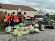 Chasseurs et bénévoles nettoient la commune de Saint-Christophe en Charente-Maritime