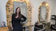 Chloé Barbieri Vivarel reprend un salon de coiffure à Caux dans l'Hérault