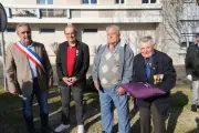 Cérémonie du 64e anniversaire du cessez-le-feu en Algérie : deux anciens combattants médaillés