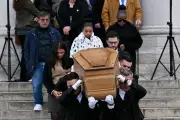Dernier hommage à Isabelle Mergault : émotion et humour au Père-Lachaise