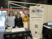 Des collégiens de Bazas présentent un jeu coopératif sur les métiers au salon Aquitec à Bordeaux