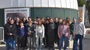 Des collégiens explorent l'exobiologie au parc du Cosmos lors d'une sortie pédagogique