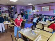 Des élèves de CM2 découvrent l'ébénisterie grâce au programme Manufacto de la Fondation Hermès