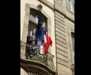 Deux nouveaux maires RN retirent le drapeau européen des mairies, une priorité symbolique