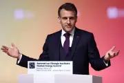 Emmanuel Macron défend le nucléaire civil comme pilier de souveraineté énergétique lors d'un sommet à Paris