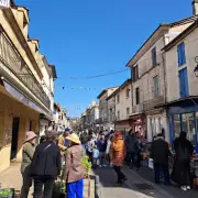 Faites le printemps et vide-greniers : une journée festive à Sainte-Foy-la-Grande