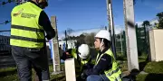 Formation aux métiers des réseaux électriques : des lycéens s'entraînent à Pessac