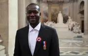 Fousseynou Cissé, héros d'un incendie à Paris, est naturalisé français