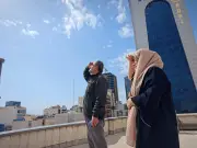 Frappes israéliennes sur Téhéran : la résidence de Khamenei détruite, scènes de panique et de joie