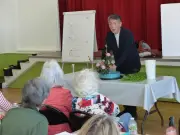 Ikebana à Échillais : un séminaire exceptionnel avec un maître japonais