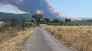 Incendie dans l'Aude : un mégafeu apocalyptique ravage 13 000 hectares, une victime à déplorer