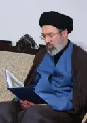 Iran : la course à la succession du guide suprême s'intensifie après la mort de Khamenei