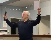 Jean Guiraut, doyen des maires du 64, guide désormais l'église classée de Taron