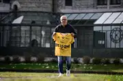 Jean Pascual, ancienne gloire du Pau FC, revient sur sa carrière et sa passion pour le football