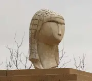 La Dame de Brassempouy : un visage préhistorique fascinant et des ateliers créatifs inspirants