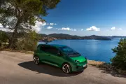 La Renault Twingo électrique fait son grand retour : test de l'icône française modernisée