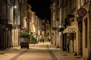 La Rochelle : deux cousins condamnés pour violences et vol après une agression nocturne