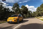 La Twingo électrique débarque : une renaissance iconique à petit prix