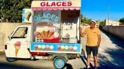 Laurent Viclin, le marchand de glaces de Sauvian, prolonge son activité après l'été