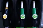 Le gazole franchit le seuil symbolique des 2 euros le litre en France